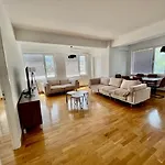 Eluxory Apartament
