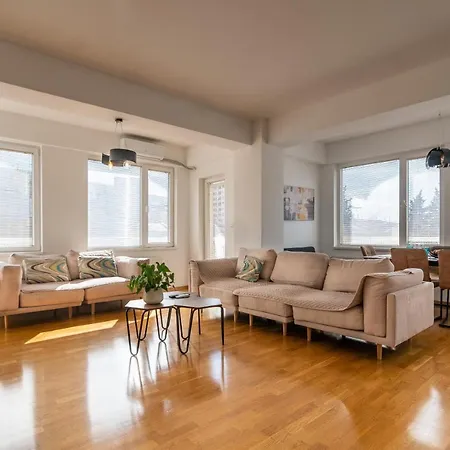 Eluxory Apartment *