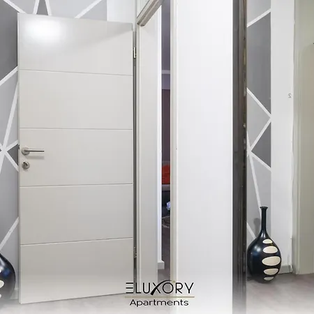 Eluxory *